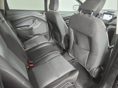Used 2018 Ford Escape SE w/ SE Sync 3 Package AWD/4WD image 27