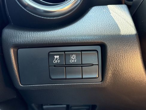 Used 2019 MAZDA MX-5 Miata RF Grand Touring image 16