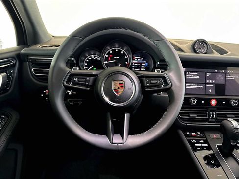 New 2026 Porsche Macan AWD/4WD image 15
