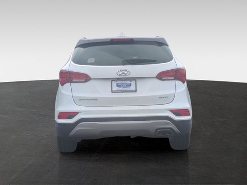 Used 2017 Hyundai Santa Fe Sport FWD image 6