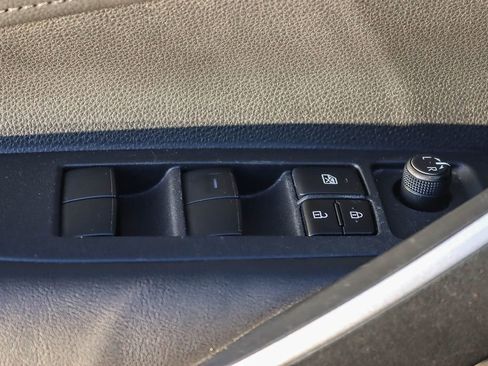 Used 2020 Toyota Corolla SE image 42