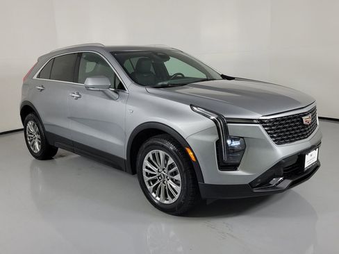 Certified 2024 Cadillac XT4 Premium Luxury image 1
