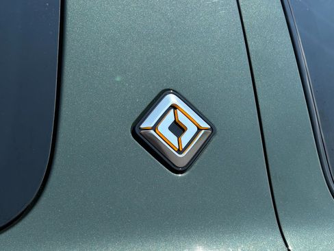 Used 2025 Rivian R1S Adventure AWD/4WD image 45