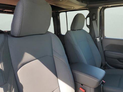 New 2025 Jeep Wrangler Sport S image 15