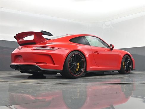 Used 2018 Porsche 911 GT3 image 60