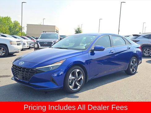 Used 2023 Hyundai Elantra SEL w/ Convenience Package FWD image 7