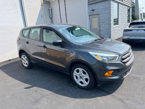 Used 2017 Ford Escape S FWD image 3