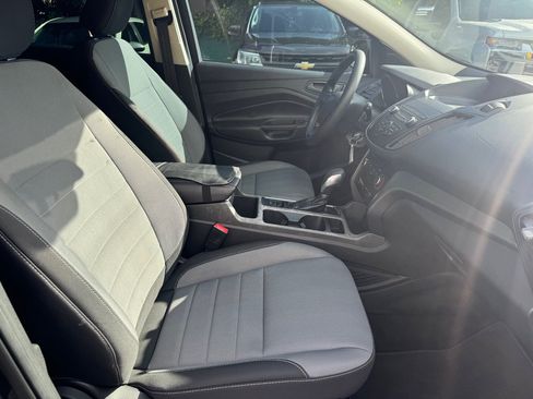 Used 2019 Ford Escape S FWD image 21