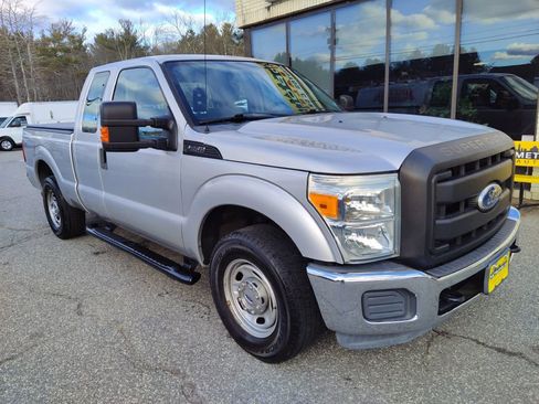 Used 2011 Ford F250 XL w/ PWR Equipment Group image 2
