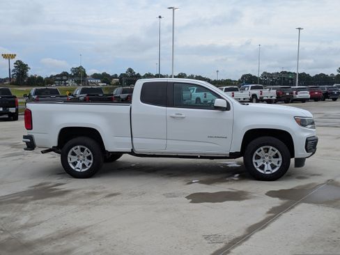 Used 2022 Chevrolet Colorado LT w/ Fleet Safety Package RWD image 7
