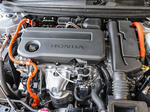 Used 2025 Honda Accord Sport image 32