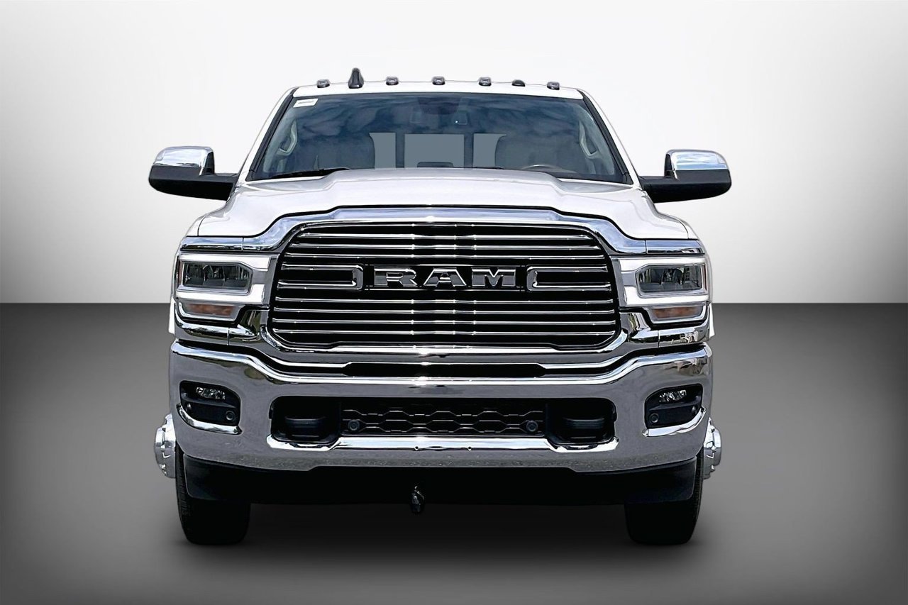 Certified 2022 RAM 3500 Laramie AWD/4WD image 3