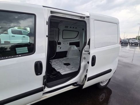 Used 2022 RAM ProMaster City Tradesman w/ Window Group 04 FWD image 14