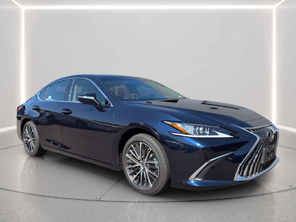 Used 2024 Lexus ES 350 w/ Premium Package FWD image 3