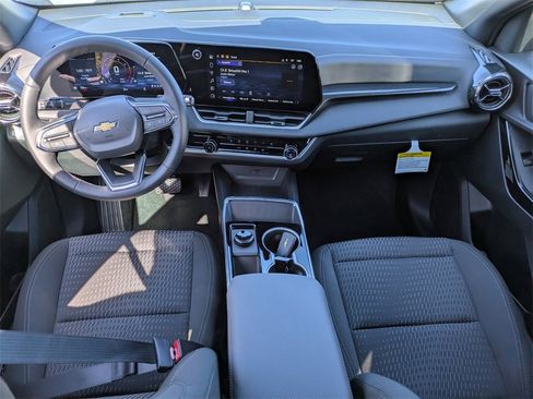 New 2026 Chevrolet Equinox LT image 14