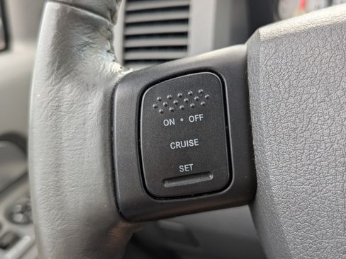 Used 2007 Dodge Ram 1500 Truck SLT RWD image 22