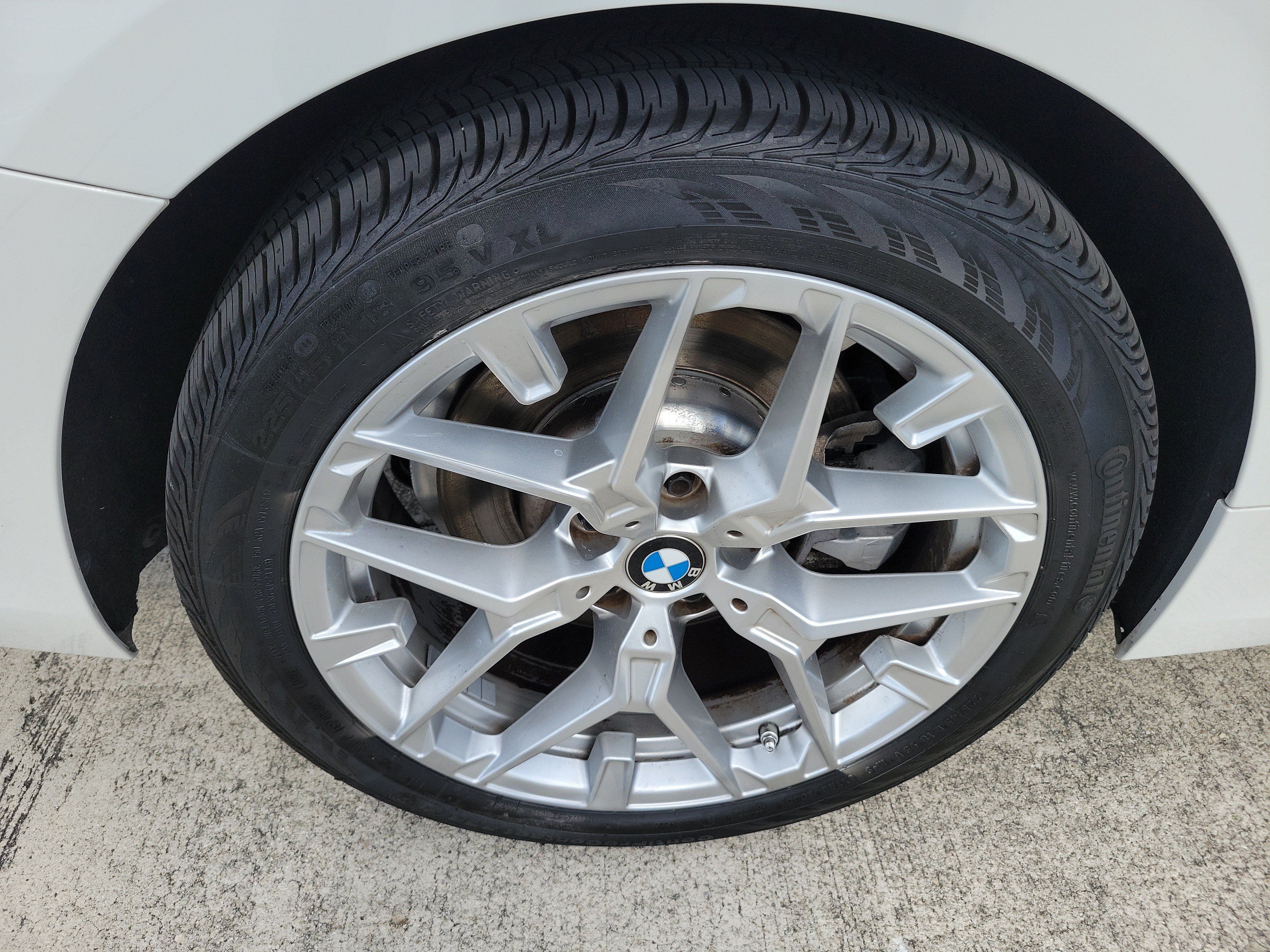 Used 2025 BMW 330i Sedan RWD image 8