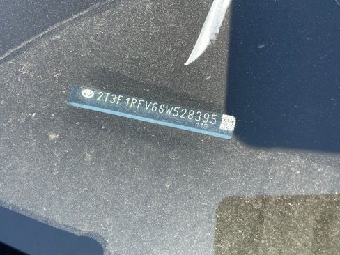 Used 2025 Toyota RAV4 LE image 10