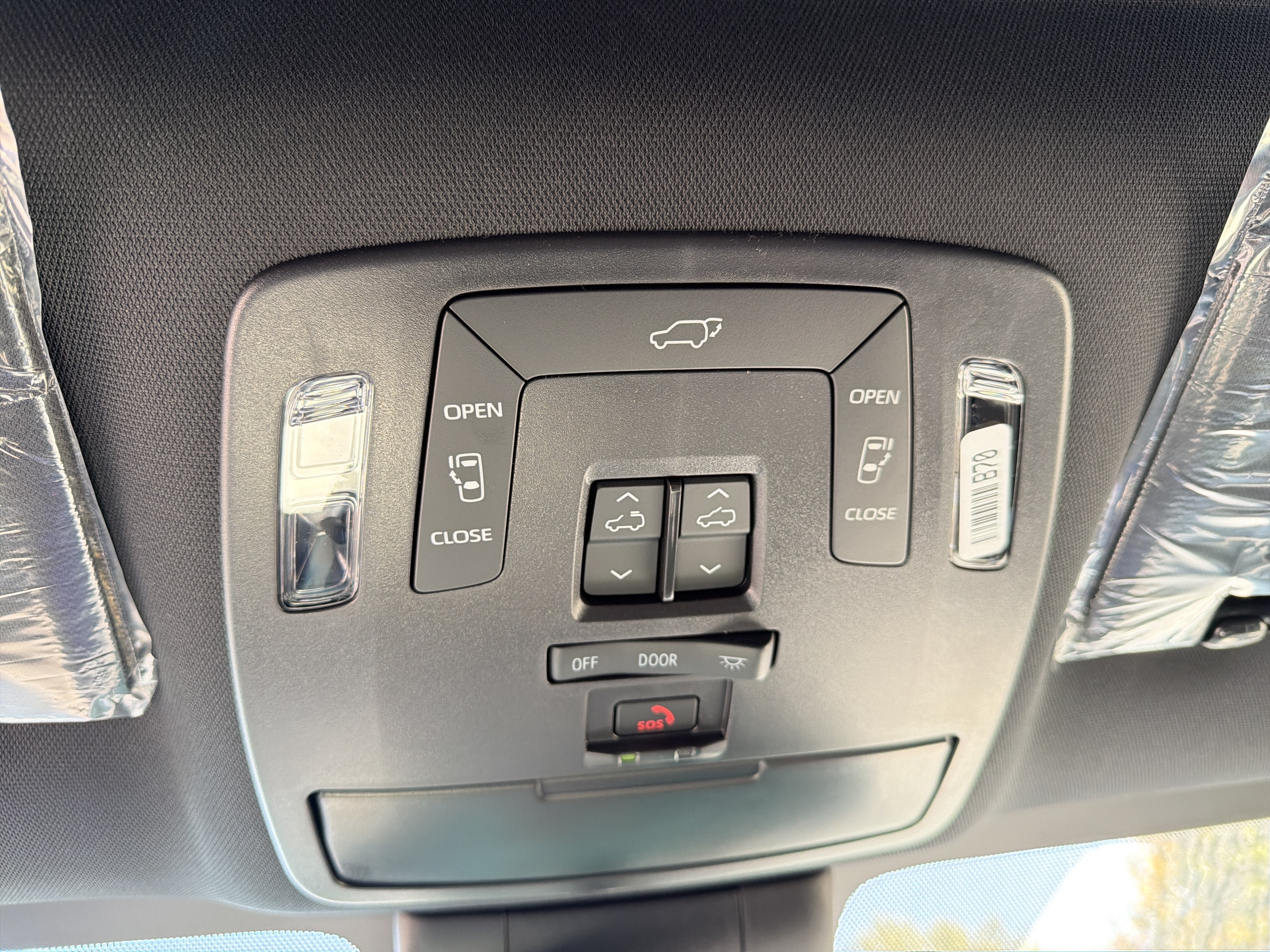 New 2026 Toyota Sienna XLE Woodland Edition AWD/4WD image 22