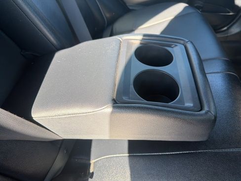 Used 2018 Toyota Corolla L image 23