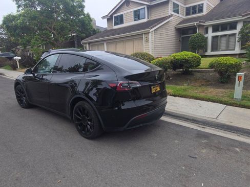 Used 2020 Tesla Model Y Long Range AWD/4WD image 5