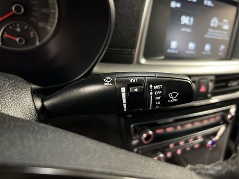 Used 2020 Kia Optima SE FWD image 23