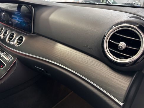 Used 2022 Mercedes-Benz E 350 Sedan image 31