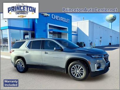 Used 2023 Chevrolet Traverse LT w/ Rear Camera Mirror Package