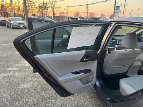 Used 2014 Honda Accord LX image 12