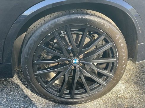 Used 2021 BMW X5 xDrive40i w/ M Sport Package image 27