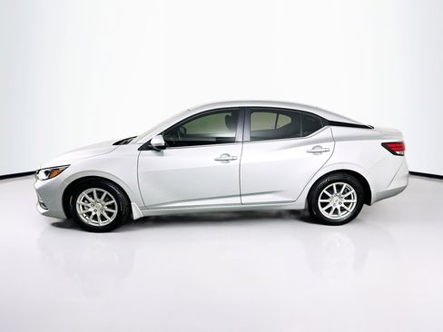 Used 2023 Nissan Sentra S image 4