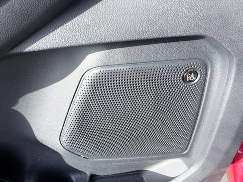 Used 2020 Ford Escape Titanium FWD image 16