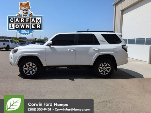Used 2023 Toyota 4Runner TRD Off-Road Premium w/ Moonroof Package AWD/4WD image 6