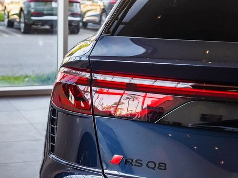 New 2026 Audi RS Q8 performance image 7