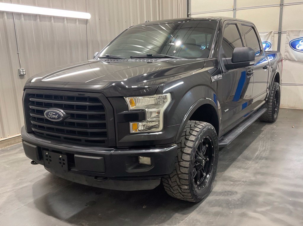 Used 2015 Ford F150 XLT w/ Equipment Group 302A Luxury AWD/4WD image 3