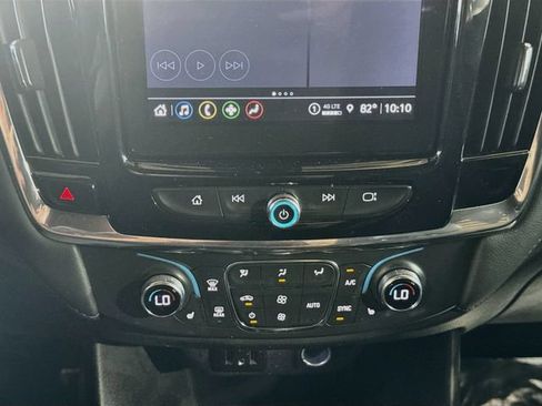 Used 2023 Chevrolet Traverse LT AWD/4WD image 15