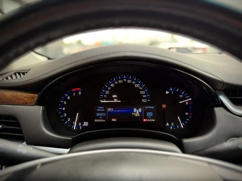 Used 2016 Cadillac XTS Luxury AWD/4WD image 13