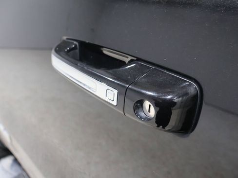 Used 2019 RAM 1500 Laramie image 11