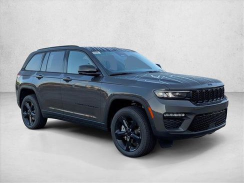 New 2025 Jeep Grand Cherokee Limited w/ Black Appearance Package image 7