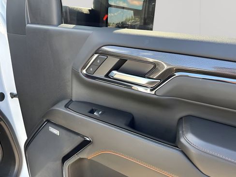 Used 2024 GMC Sierra 2500 AT4 w/ AT4 Premium Plus Package image 14