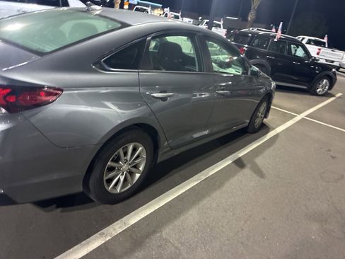 Used 2019 Hyundai Sonata SE w/ Cargo Package image 6