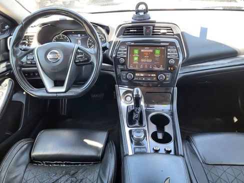 Used 2019 Nissan Maxima Platinum w/ Sport Mat Group FWD image 25