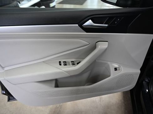 Used 2025 Volkswagen Jetta S FWD image 26