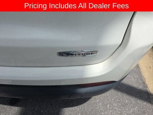 Used 2017 Jeep Compass Latitude AWD/4WD image 13