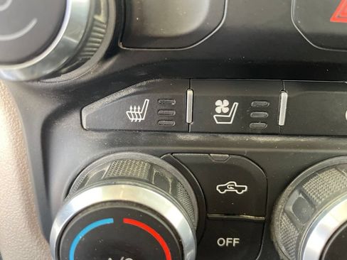 Used 2022 RAM 2500 Laramie AWD/4WD image 18