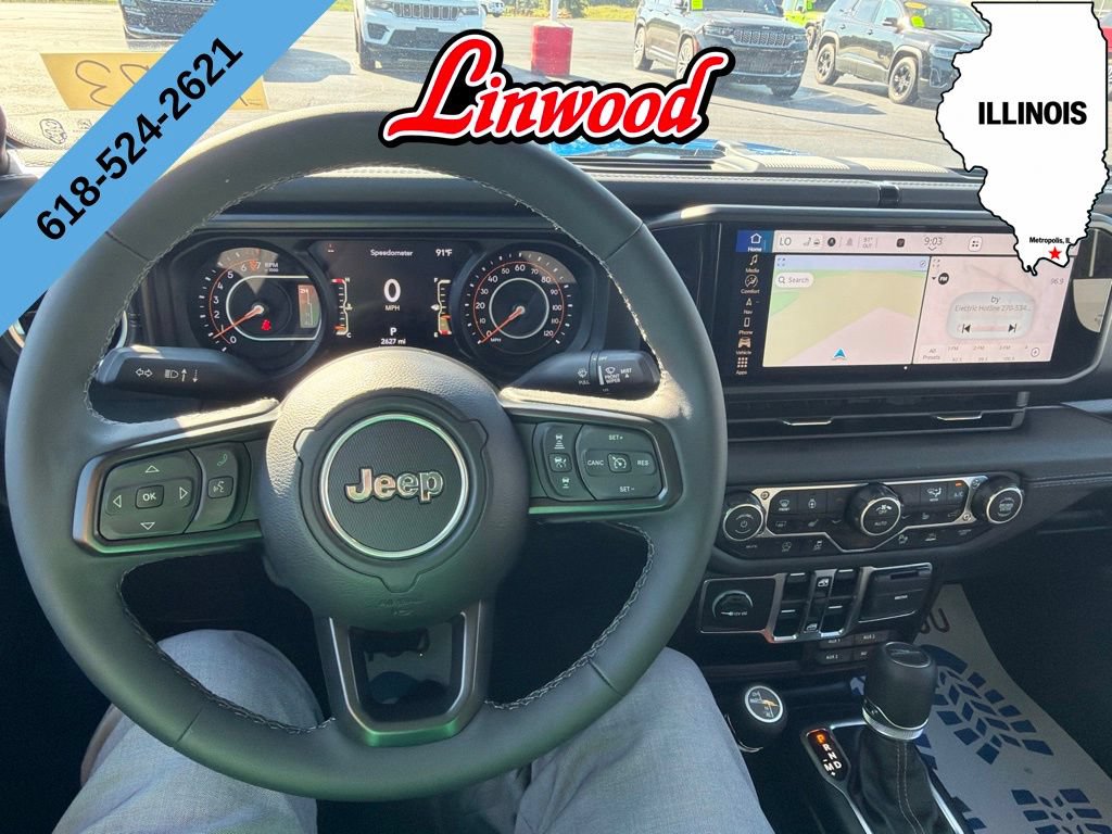 Used 2025 Jeep Gladiator Sport AWD/4WD image 2