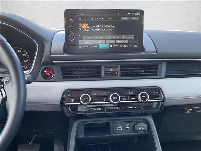 Used 2025 Honda Pilot Touring image 8