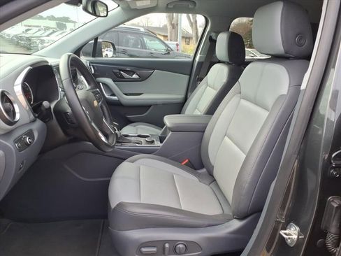Used 2019 Chevrolet Blazer LT image 12