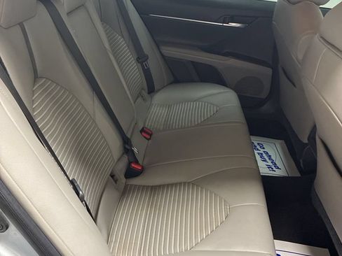 Used 2021 Toyota Camry SE FWD image 24