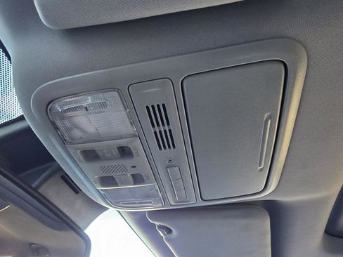 Used 2017 Honda Pilot Touring image 33